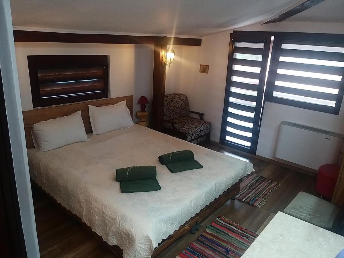 Къща За Гости "Там Край Реката " Slivek Extérieur photo